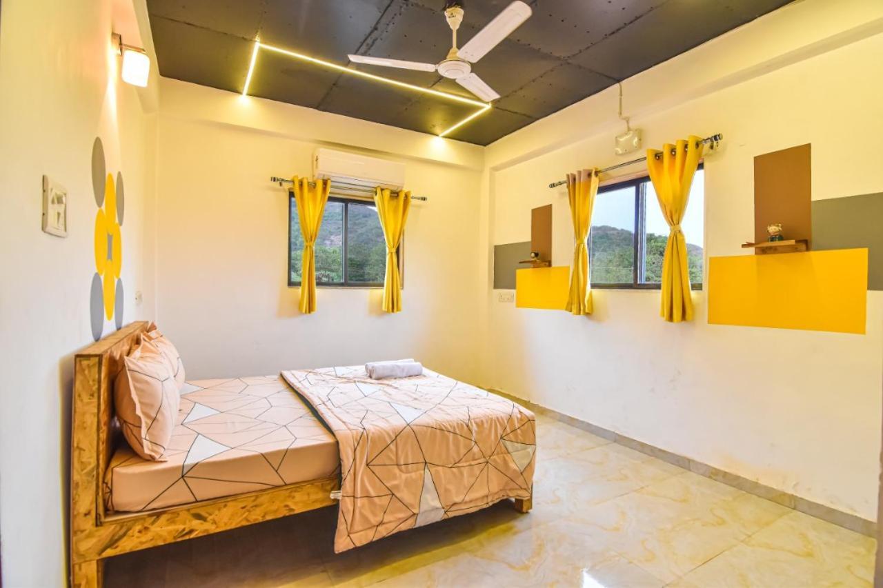 Empyrean Stay Ll 3Bhk Ll Jaguar Villa Ll Ac Ll Pvt Pool Ll Luxury Lonavala Exteriér fotografie